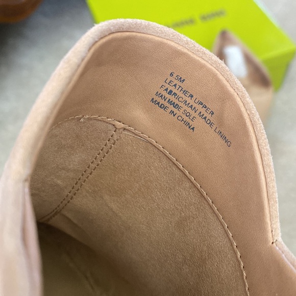 Cute Gianni Bini suede nude pointy toe mule stilettos, 6.5M - Picture 8 of 14